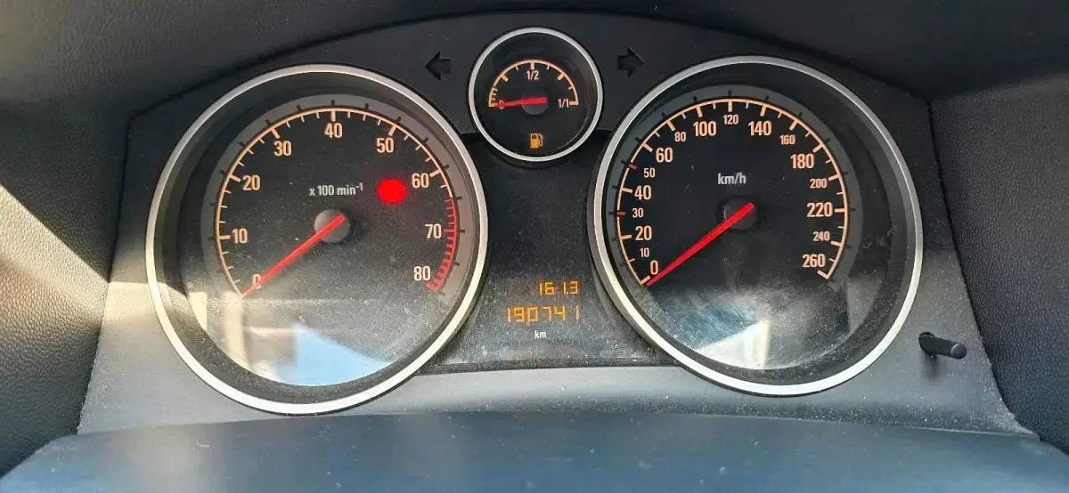 Gebraucht Opel Astra 116 PS (85 kW) 2007 Schwarz Kombi