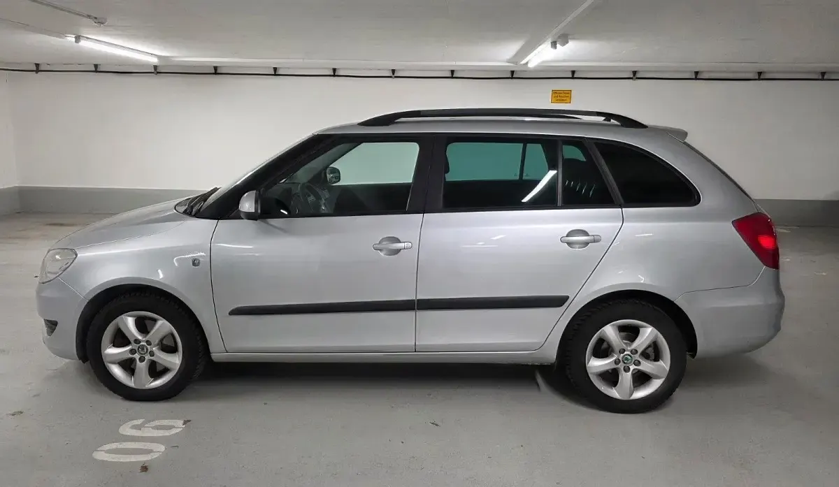 Gebraucht Skoda Fabia Family 105 PS (77 kW) 2011 Silber Kombi
