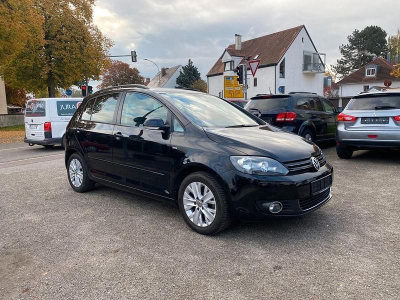 Schwarz Gebraucht 2013 VW Golf Plus Cross Life Van / Kleinbus | 8.990 € (Fairer Preis) - Bild 1/3