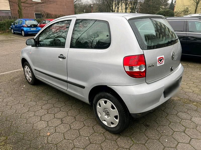 Gebraucht VW Fox 60 PS (44 kW) 2007 Silber Kleinwagen
