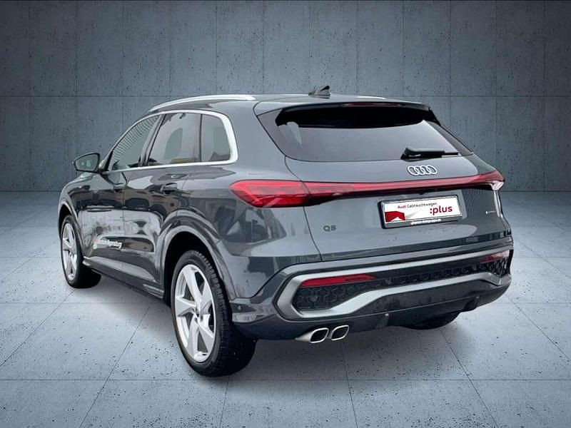 Second-hand Audi Q5 Ambiente 204 CP (150 kW) 2025 Gri SUV