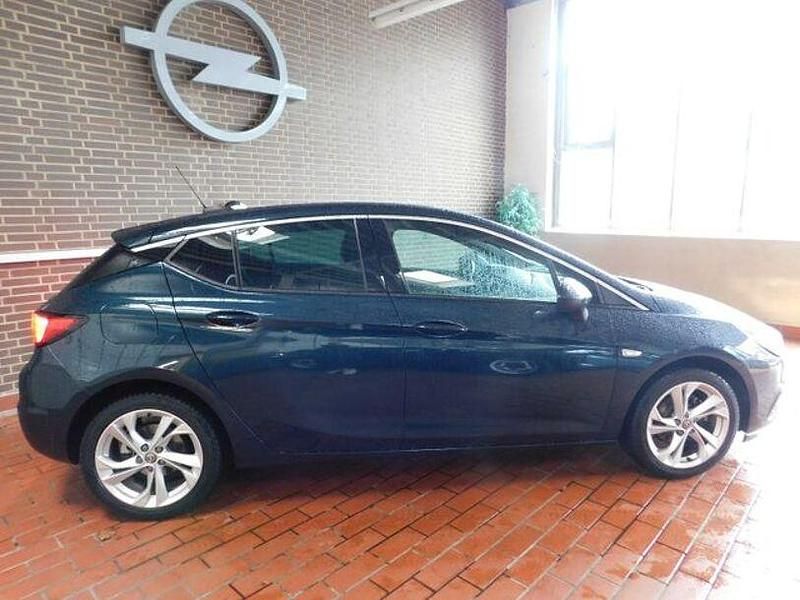 Gebraucht Opel Astra Dynamic 125 PS (91 kW) 2016 Grün Limousine