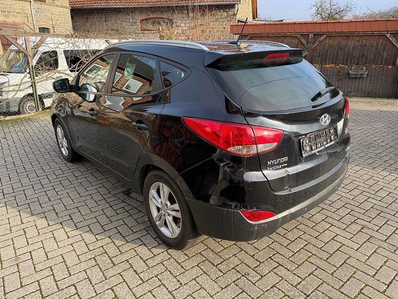 Gebraucht Hyundai ix35 Edition 136 PS (100 kW) 2013 Schwarz SUV