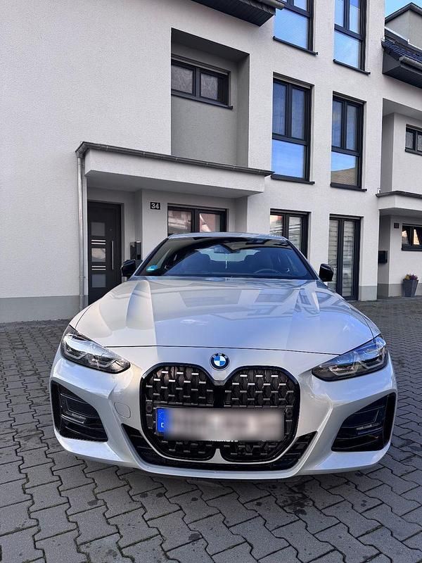 Gebraucht BMW 420 M Sport 184 PS (135 kW) 2024 Grau Coupé