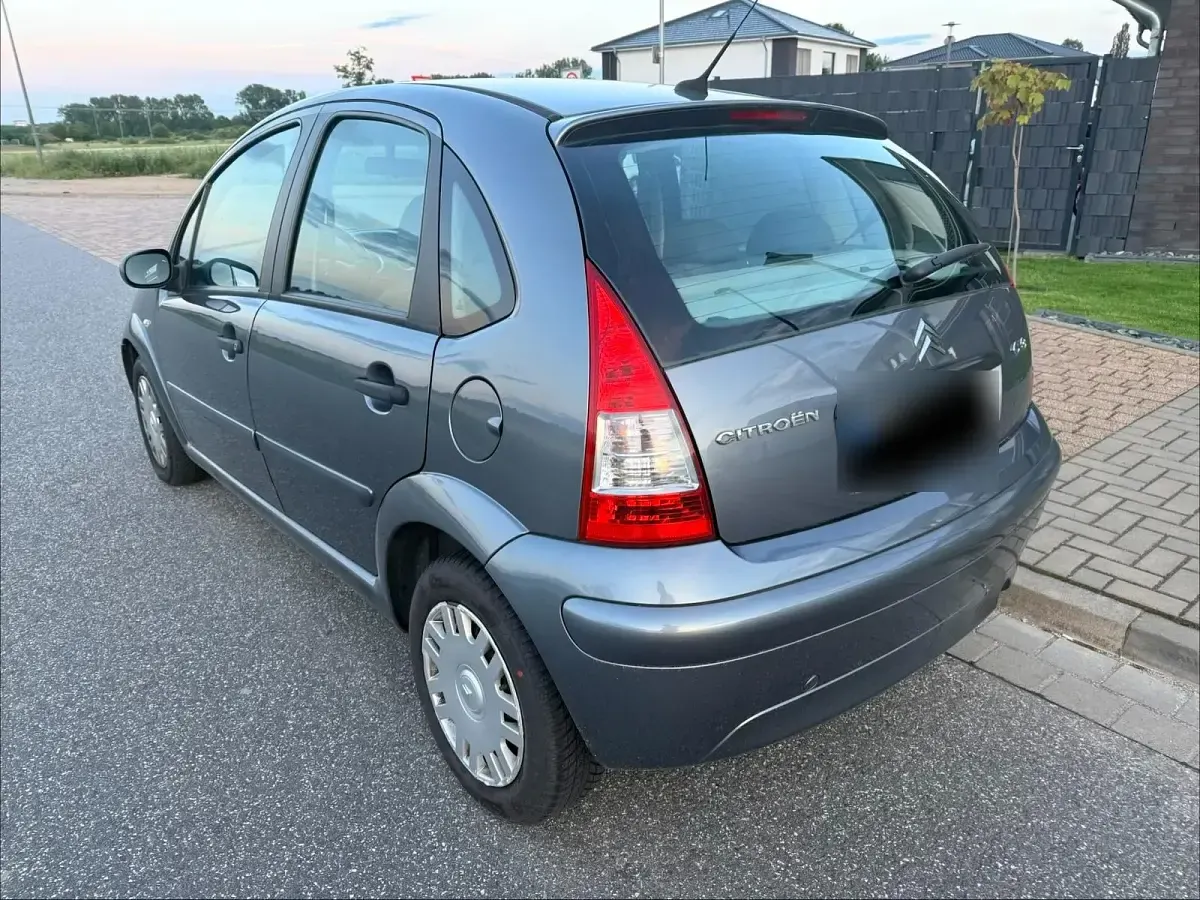 Gebraucht Citroën C3 60 PS (44 kW) 2009 Grau Limousine