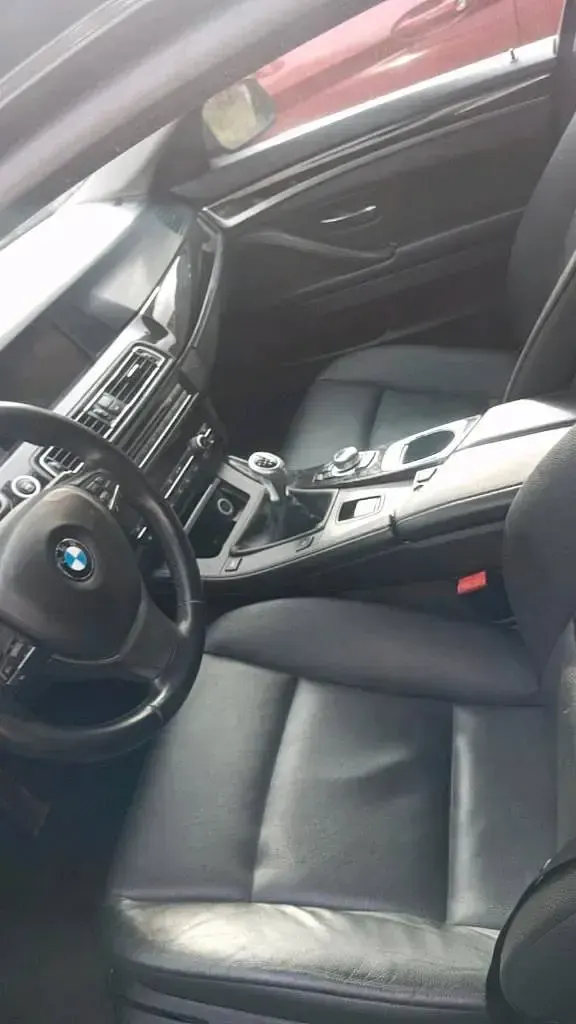 Gebraucht BMW 528 258 PS (189 kW) 2010 Grau Limousine