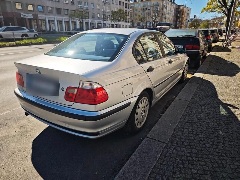 Gebraucht BMW 316 105 PS (77 kW) 2000 Silber Limousine