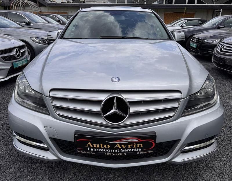Gebraucht Mercedes C180 156 PS (114 kW) 2012 Silber Limousine