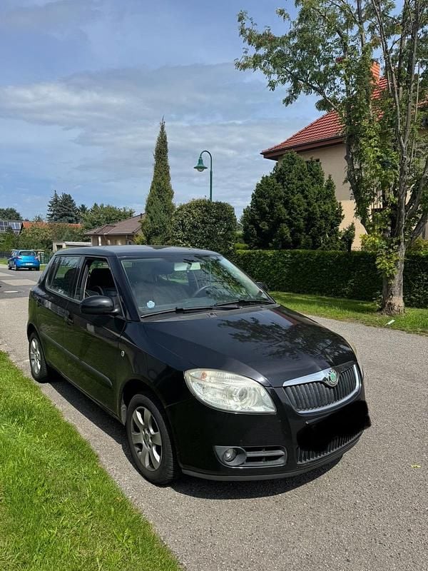 Schwarz Gebraucht 2008 Skoda Fabia Limousine | 1.750 € (Superpreis) - Bild 1/4