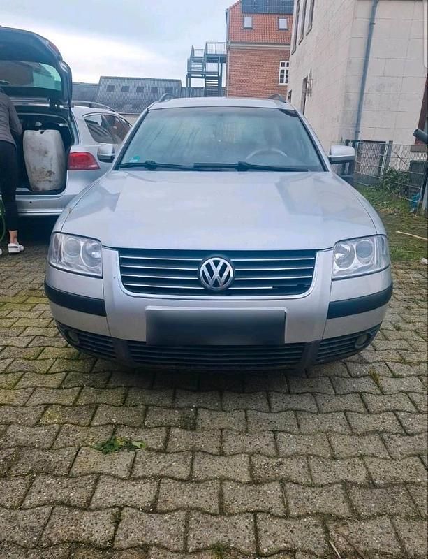 Second-hand VW Passat 2000 Argintiu Break