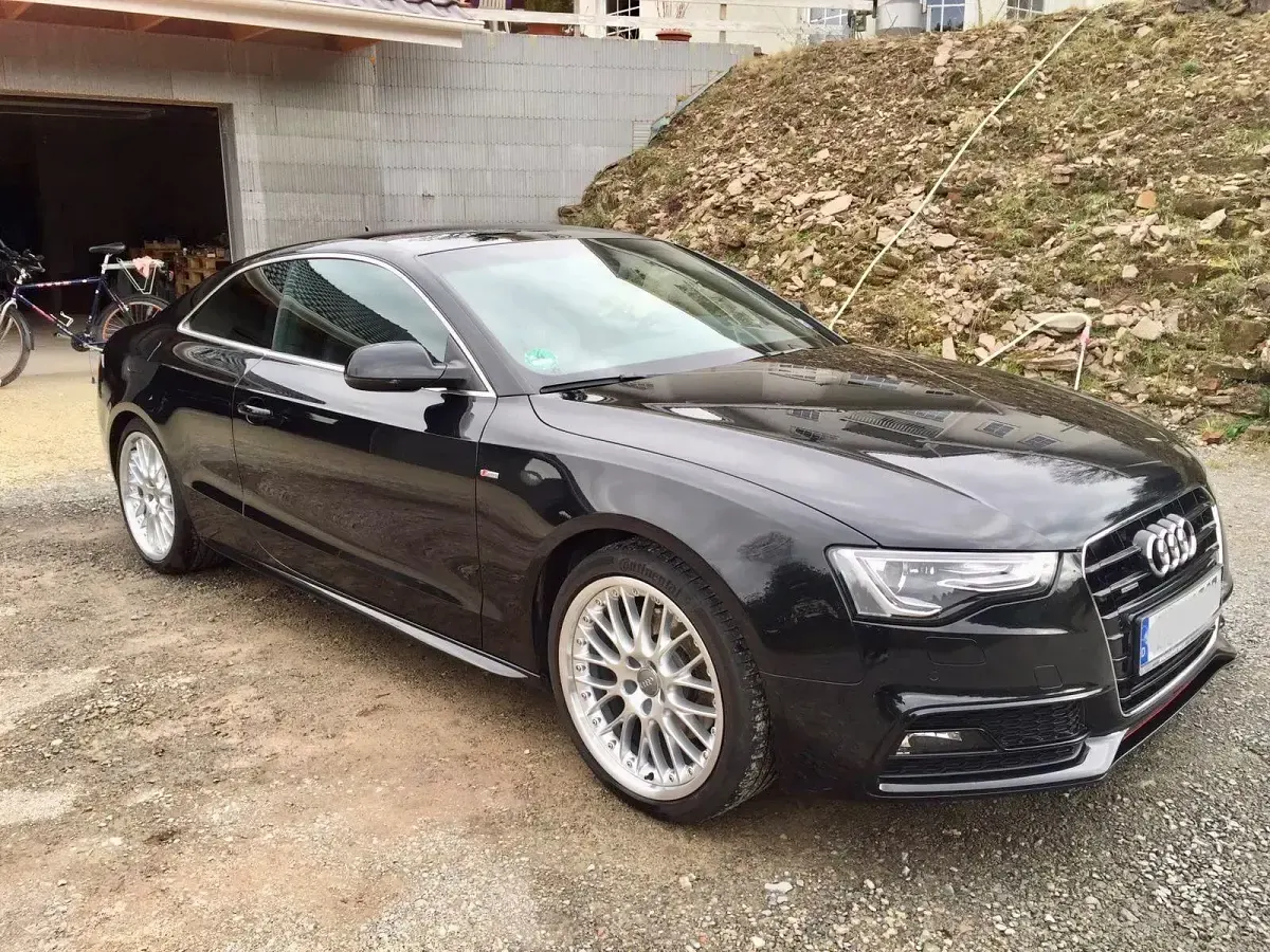 Second-hand Audi A5 Sport 245 CP (180 kW) 2011 Negru Coupe