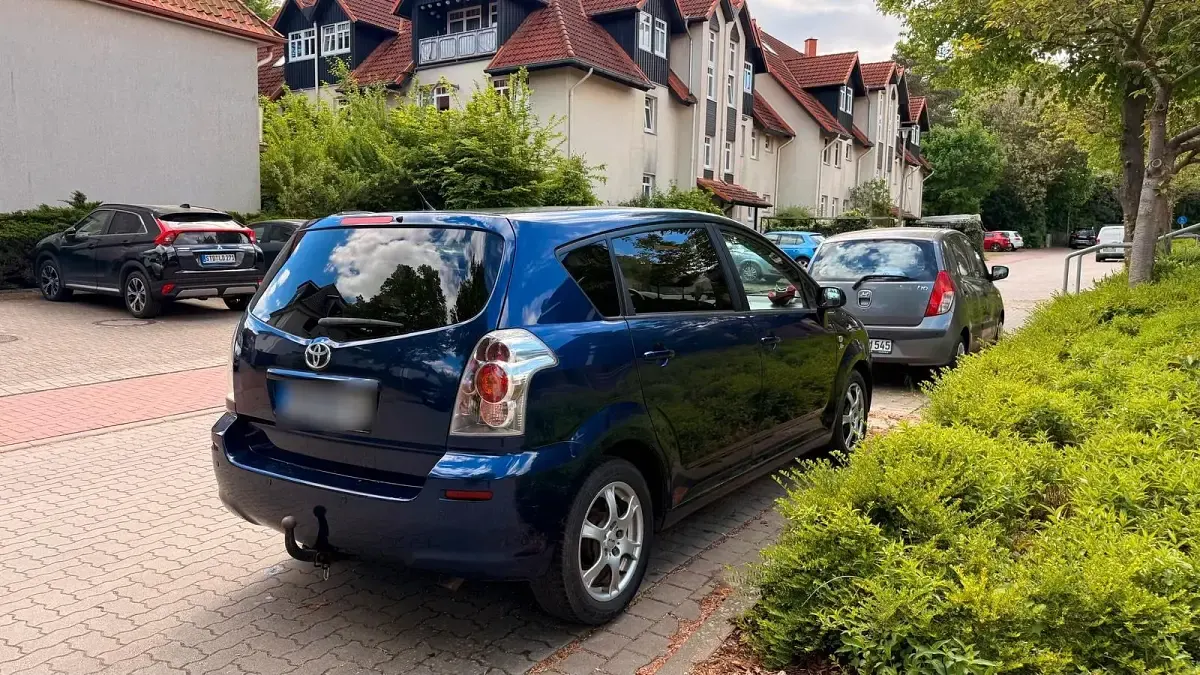 Gebraucht Toyota Corolla Verso 175 PS (128 kW) 2006 Blau Van / Kleinbus
