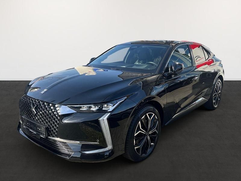 Lackierung schwarz perla nera/ Gebraucht 2022 DS Automobiles DS4 Rivoli Limousine | 26.880 € (Fairer Preis) - Bild 1/4