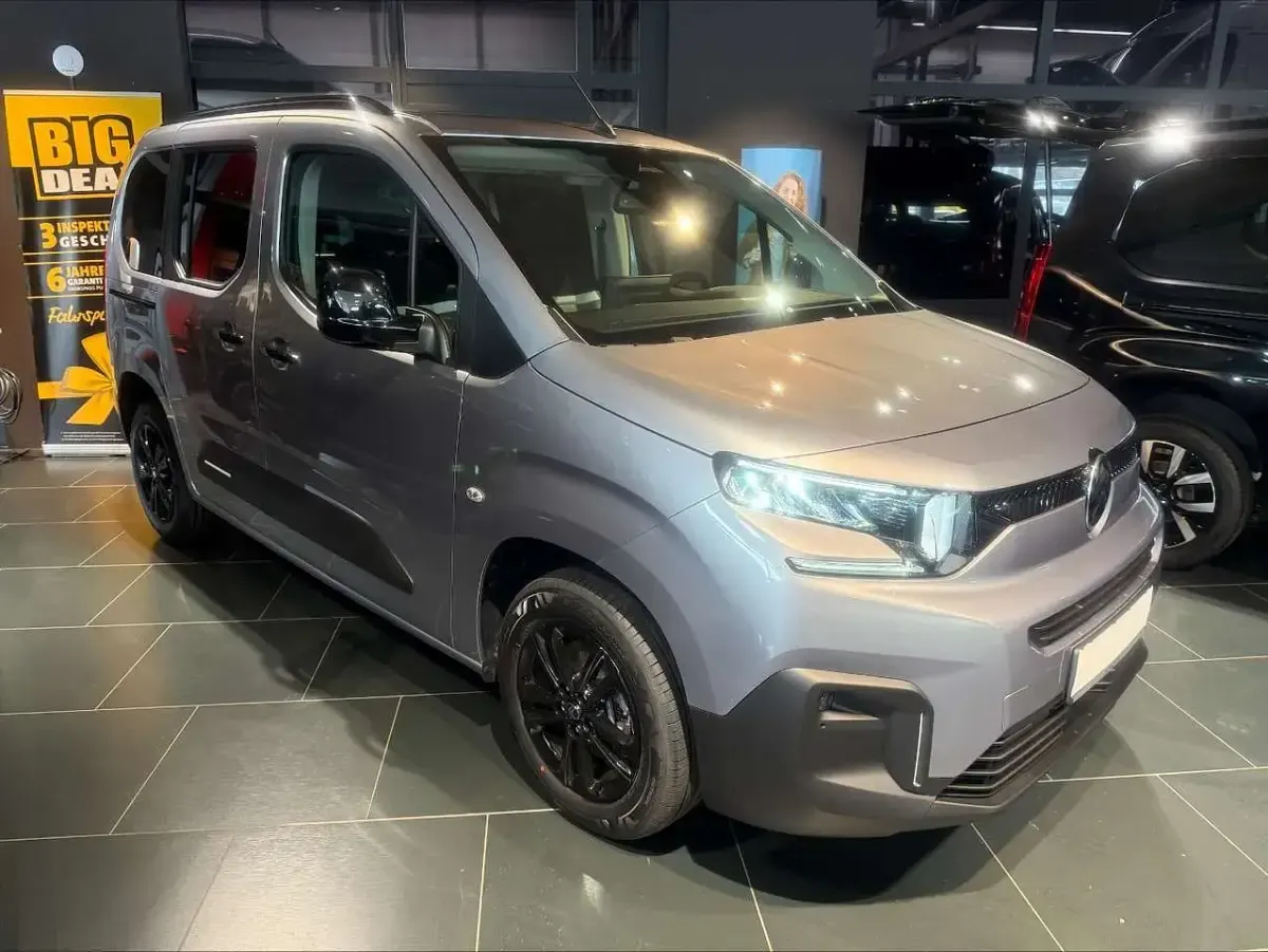 Neu Citroën Berlingo 131 PS (96 kW) 2026 Grau Van / Kleinbus