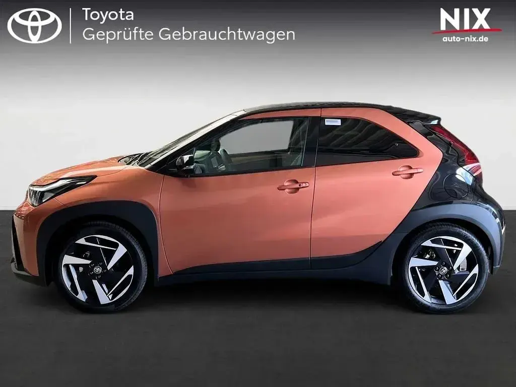 Neu Toyota Aygo X Lounge 116 PS (85 kW) 2026 Braun SUV