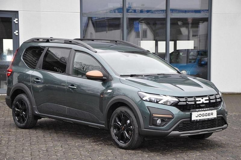 Neu Dacia Jogger Extreme 110 PS (80 kW) 2025 Grün Van / Kleinbus
