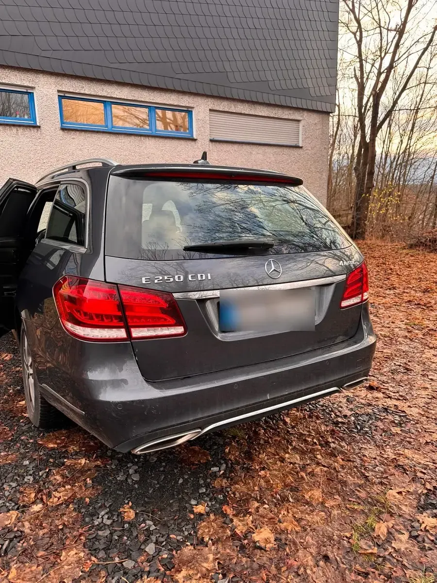Gebraucht Mercedes E250 2013 Grau Kombi
