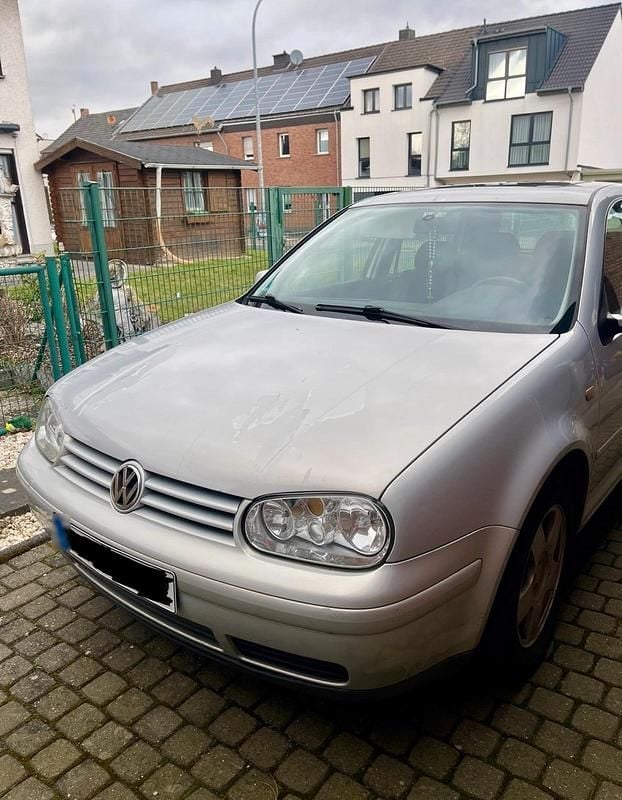 Gebraucht VW Golf IV 125 PS (91 kW) 1998 Silber Kleinwagen