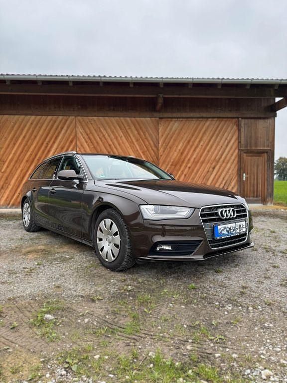 Gebraucht Audi A4 Ambition 170 PS (125 kW) 2013 Braun Kombi