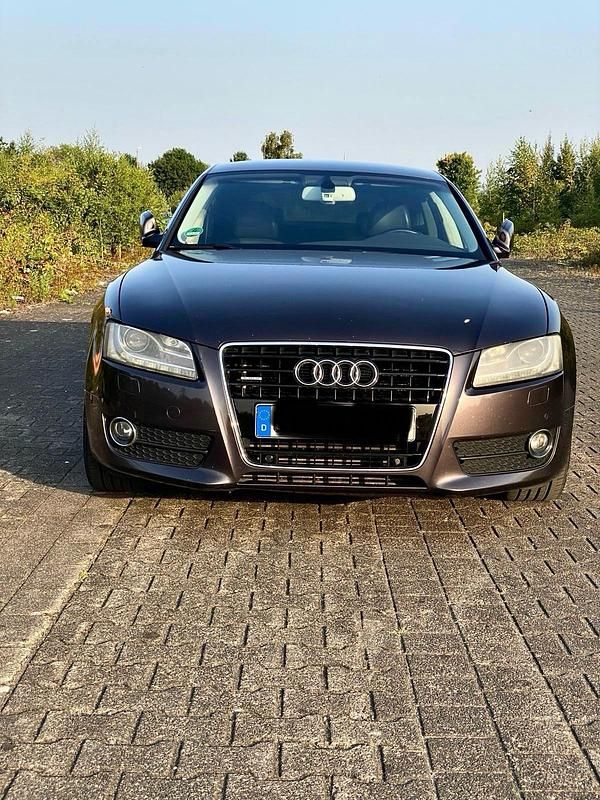 Violet Gebraucht 2011 Audi A5 Coupé | 7.450 € (Superpreis) - Bild 1/4