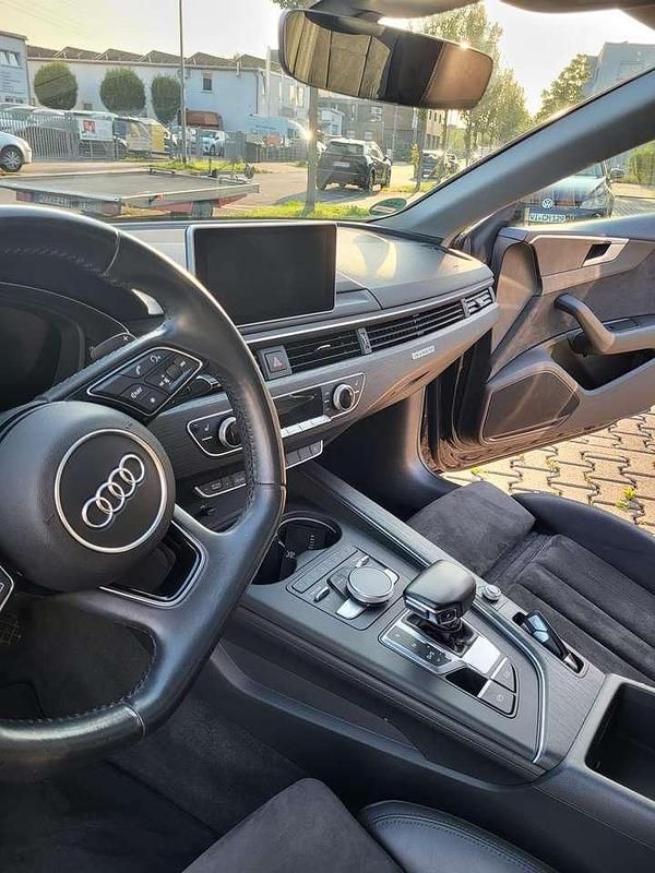 Gebraucht Audi A5 Sport 218 PS (160 kW) 2018 Blau Coupé