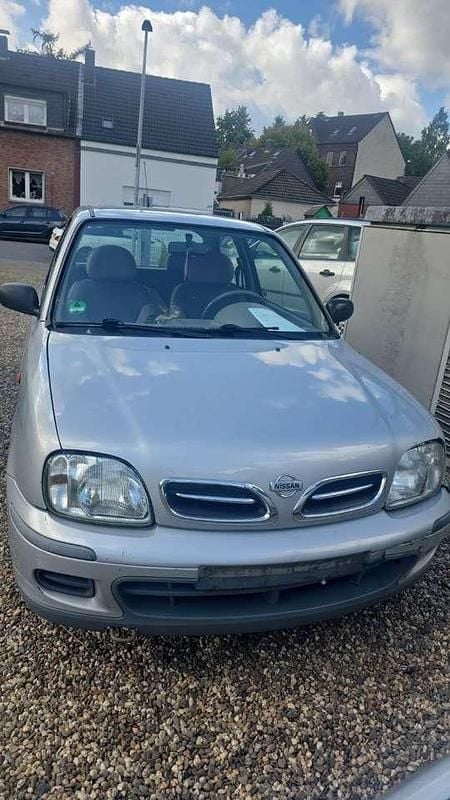 Grau Gebraucht 2000 Nissan Micra Basis Kleinwagen | 1.399 € (Fairer Preis) - Bild 1/4