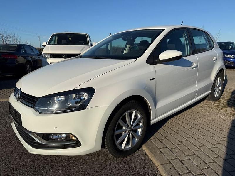 Gebraucht VW Polo 75 PS (55 kW) 2015 Weiß Kleinwagen