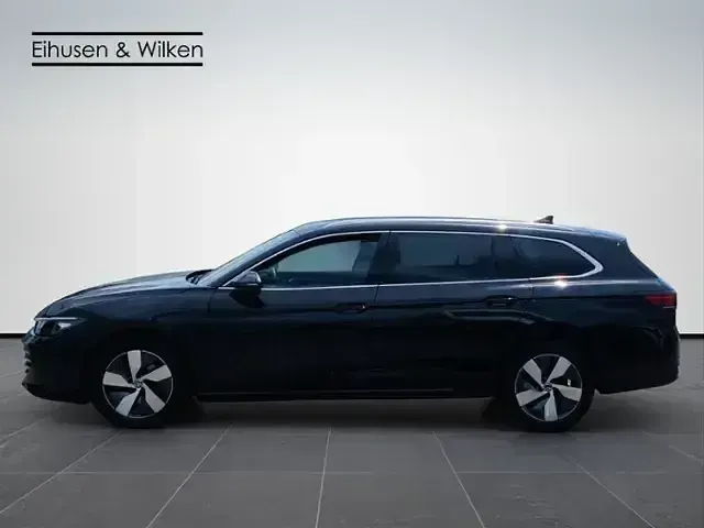 Gebraucht VW Passat Business 150 PS (110 kW) 2025 Schwarz Kombi