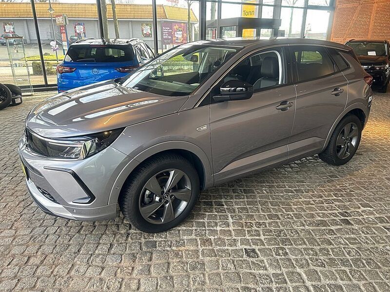 Grau Gebraucht 2023 Opel Grandland X Elegance SUV | 24.880 € (Fairer Preis) - Bild 1/4