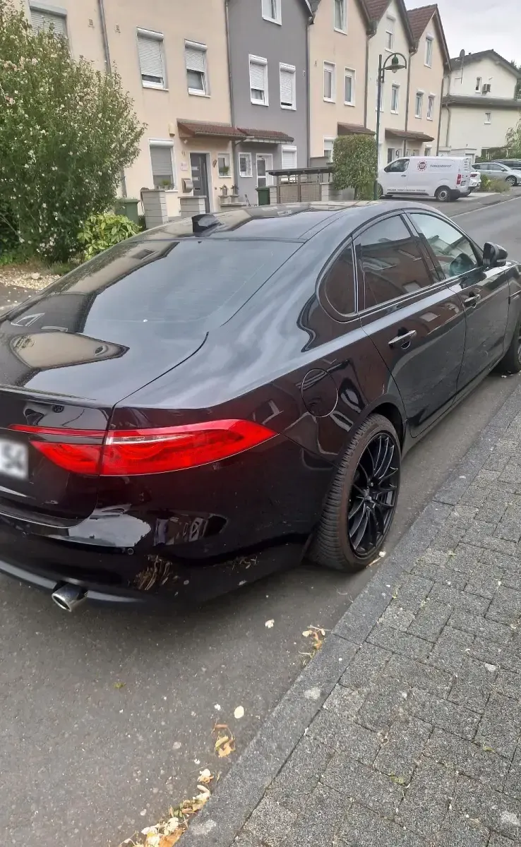 Gebraucht Jaguar XF 300 PS (220 kW) 2017 Schwarz Limousine