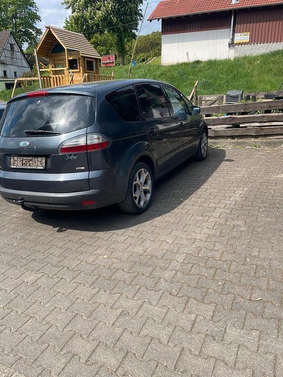 Gebraucht 2007 Ford S-MAX Ambiente Van / Kleinbus | 2.550 € (Fairer Preis) - Bild 1/4
