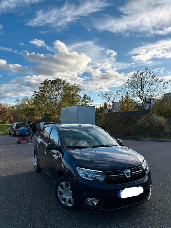 Blau Gebraucht 2018 Dacia Sandero Kleinwagen | 5.200 € (Guter Preis) - Bild 1/4