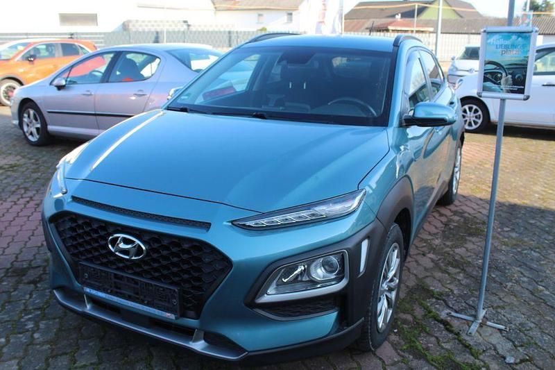 Gebraucht Hyundai Kona Select 120 PS (88 kW) 2018 Blau SUV