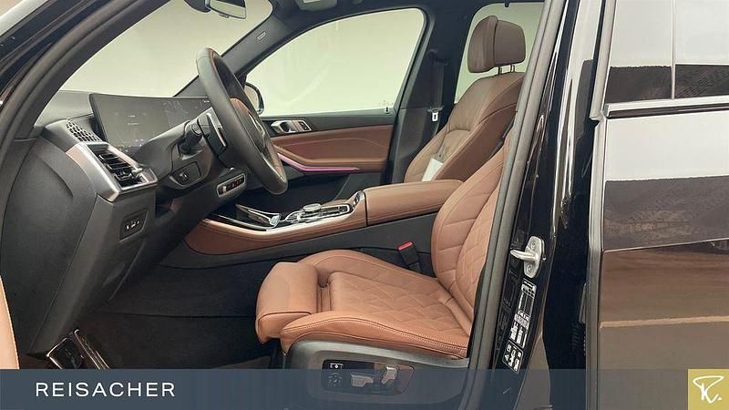 Gebraucht BMW X5 M Sport 352 PS (258 kW) 2025 Saphirschwarz metallic SUV
