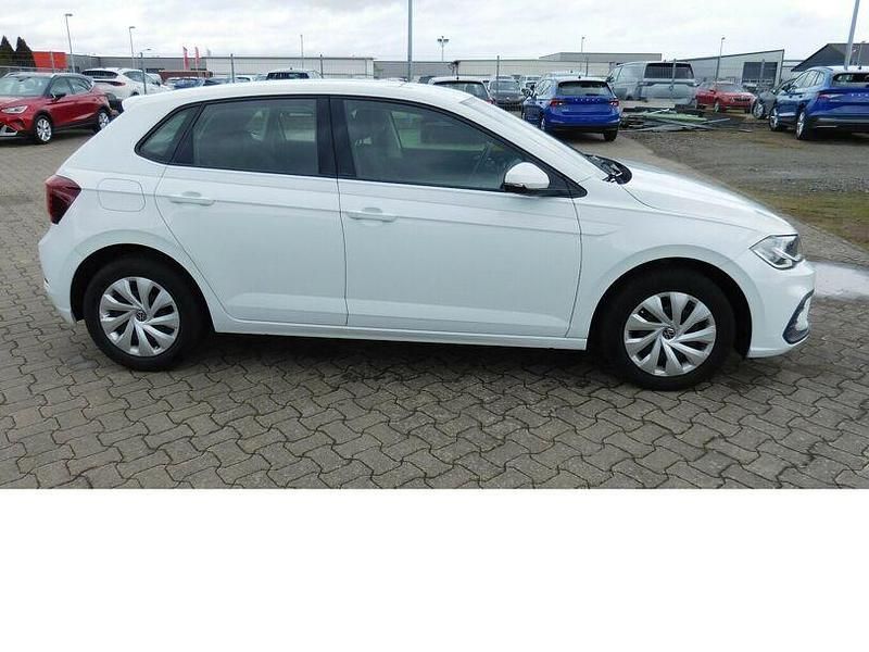 Gebraucht VW Polo Life 80 PS (58 kW) 2023 Weiß Kleinwagen