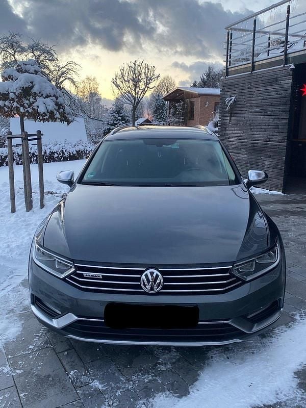 Gebraucht VW Passat Alltrack 220 PS (161 kW) 2016 Grau Kombi
