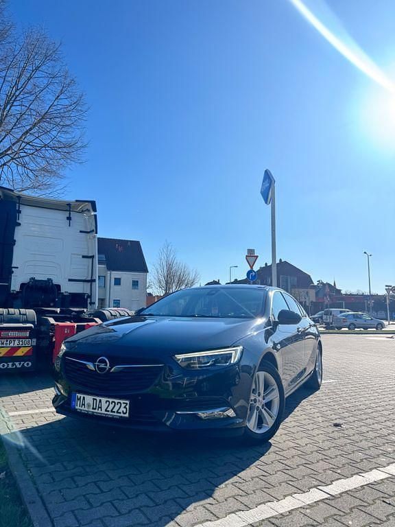Gebraucht Opel Insignia Edition 165 PS (121 kW) 2017 Schwarz Limousine