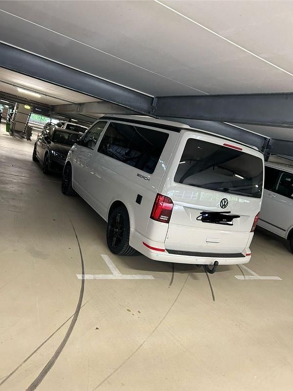 Gebraucht VW California Beach 150 PS (110 kW) 2024 Grau Van