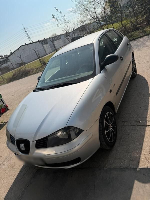 Gebraucht Seat Ibiza 90 PS (66 kW) 2004 Grau Kleinwagen