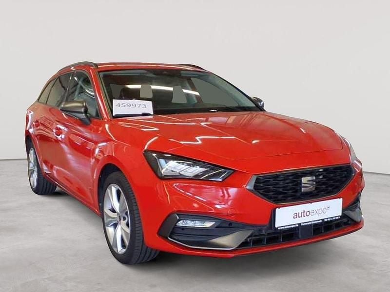 Pure rot Gebraucht 2021 Seat Leon FR Kombi | 18.390 € (Guter Preis) - Bild 1/4