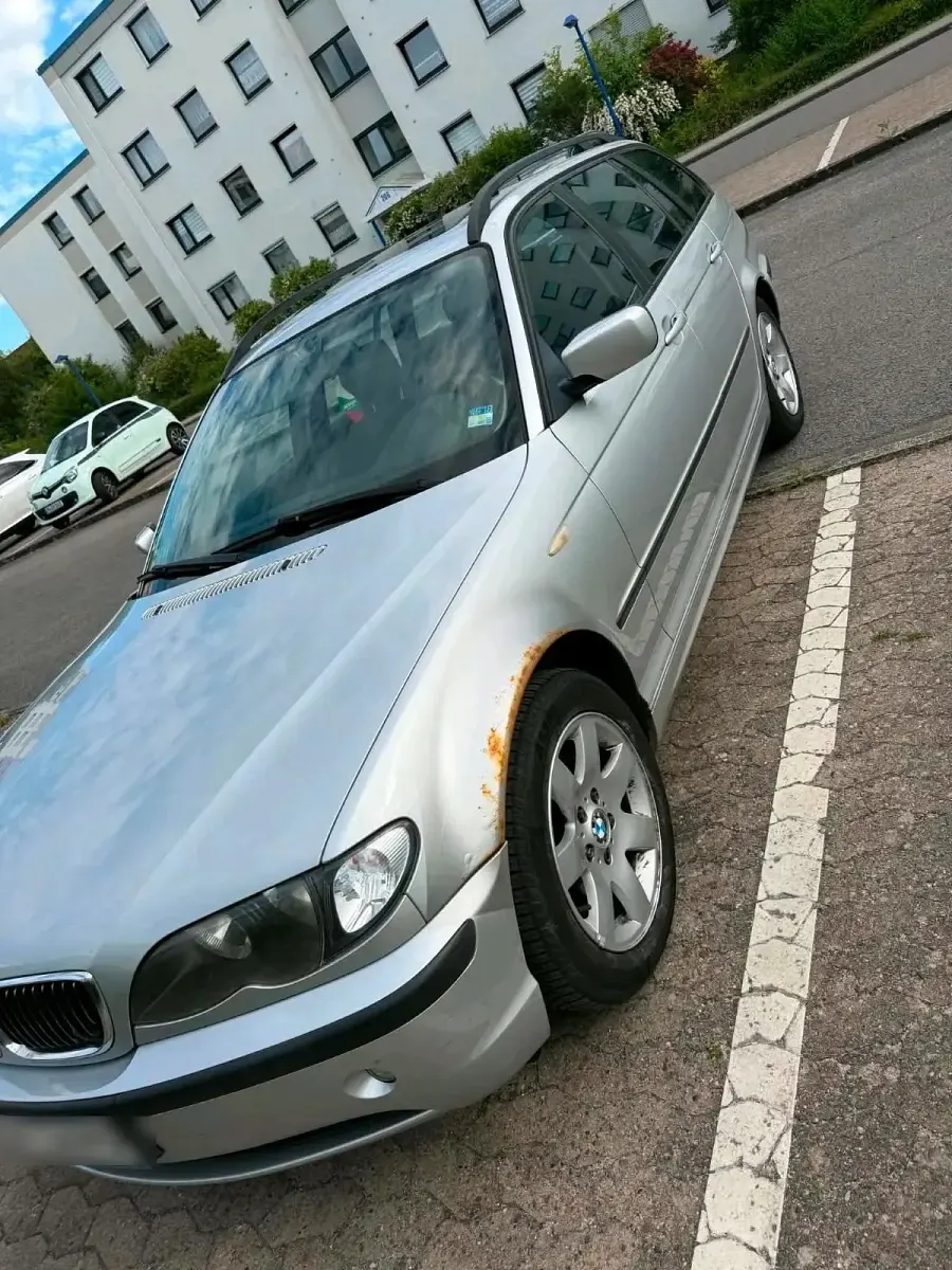 Gebraucht BMW 320 150 PS (110 kW) 2003 Silber Kombi