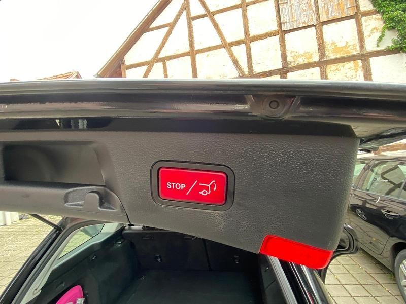 Gebraucht Mercedes E220 Avantgarde 170 PS (125 kW) 2011 Schwarz Kombi