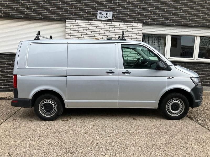 Second-hand VW Transporter 102 CP (75 kW) 2018 Argintiu Van