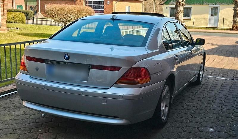 Gebraucht BMW 735 280 PS (205 kW) 2003 Grau Limousine