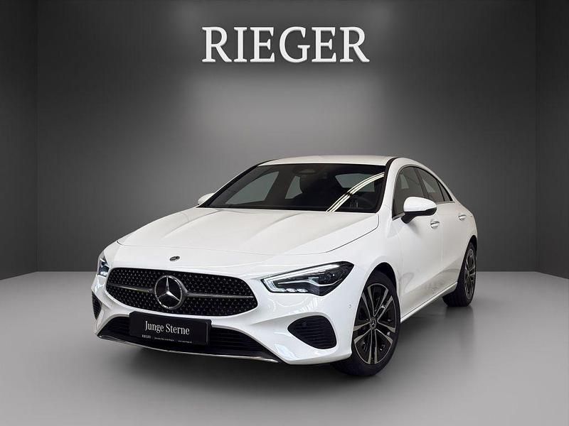 Unilack polarweiß Gebraucht 2024 Mercedes CLA180 Progressive Limousine | 29.590 € (Fairer Preis) - Bild 1/4