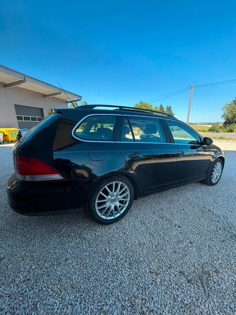 Gebraucht VW Golf VI 105 PS (77 kW) 2009 Kleinwagen