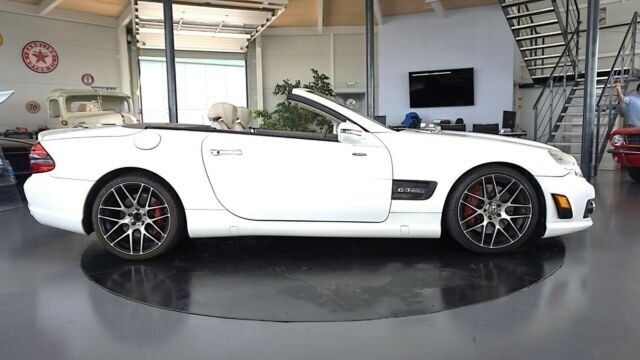 Gebraucht Mercedes SL63 AMG AMG 525 PS (386 kW) 2009 Weiß metallic Cabrio