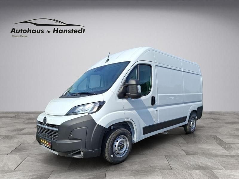 Weiss Neu 2025 Opel Movano Van | 33.990 € (Etwas zu teuer) - Bild 1/4