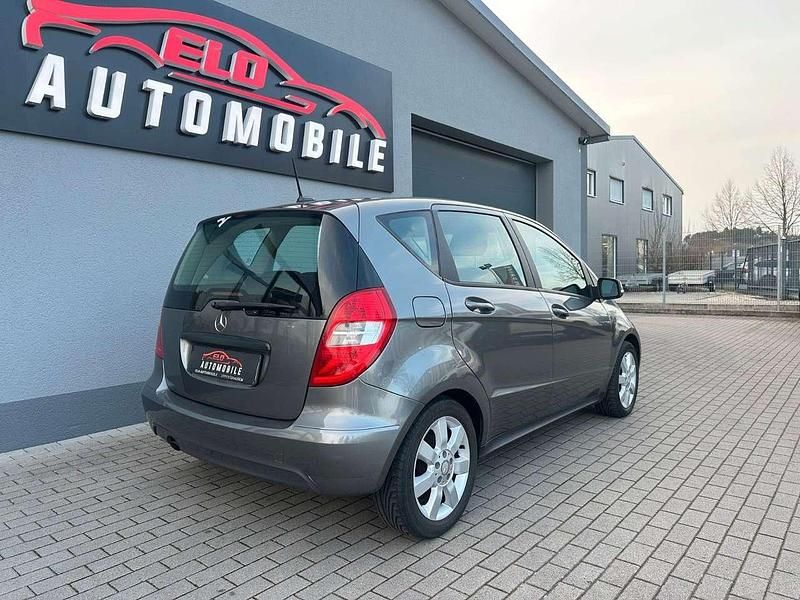 Gebraucht Mercedes A160 95 PS (69 kW) 2009 Grau Kleinwagen