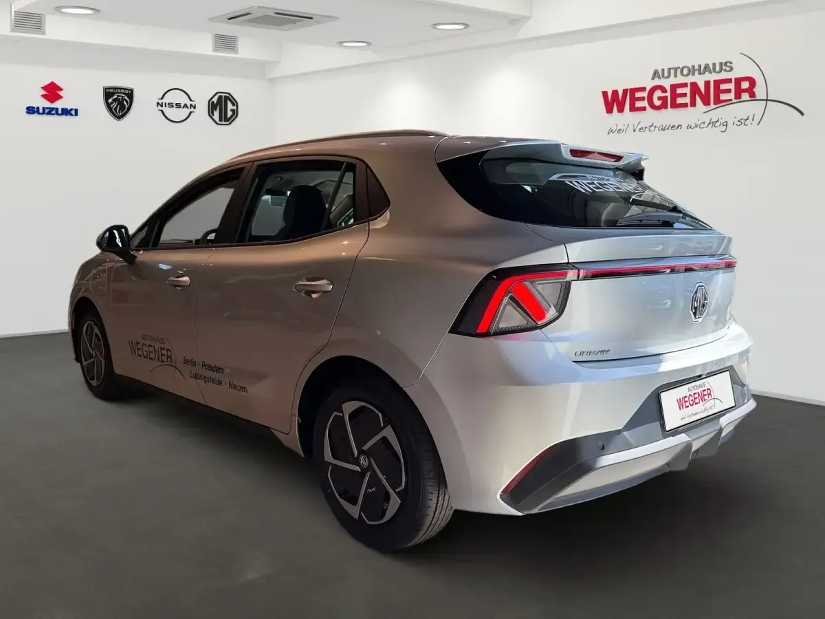 Gebraucht MG MG4 EV Comfort 117 kW (160 PS) 2024 Silber Kleinwagen